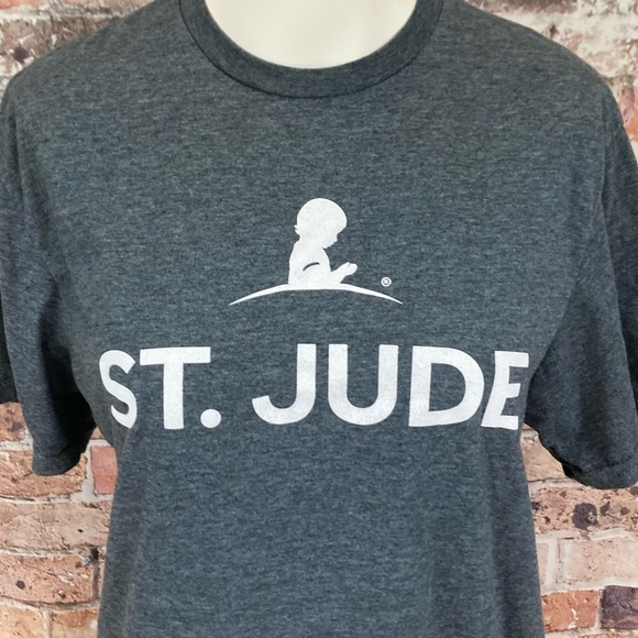 Gildan Softstyle ST. JUDE Shirt Sleeve Tee Shirt Gray Sz Medium - Picture 2 of 7